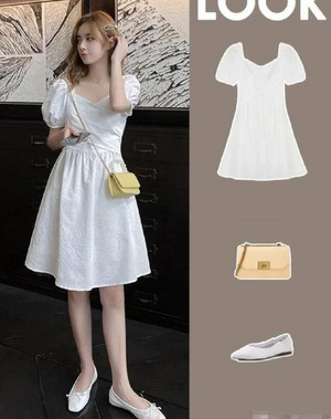 白色娃娃裙