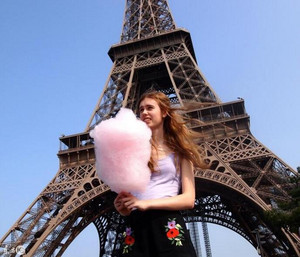 巴黎女人 埃菲尔铁塔