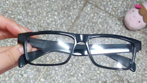 眼镜片划痕怎么修复