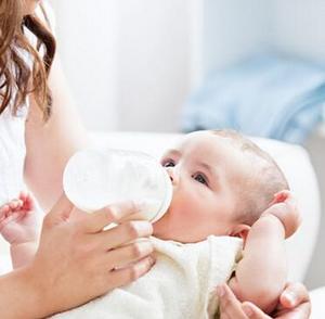 婴儿护理知识：初生儿的脐部护理
