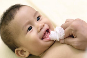 宝宝口水疹怎么治疗和护理？