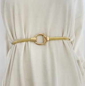 连衣裙单个圆环腰带的系法
