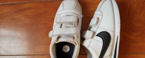白皮鞋嗑破皮面怎么修复