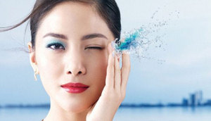 卸妆的五种方法可帮助您的脸部快速柔化