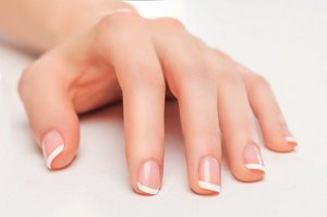 灰指甲的初期症状 及早治疗灰指甲