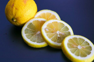 祛斑的食物或水果 柠檬十分的重要