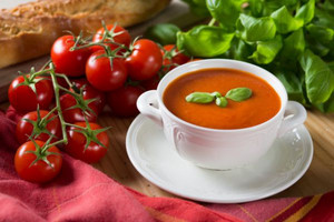 每天喝番茄汁能美白吗 到底是什么原因
