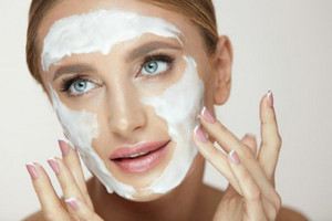 直接用洗面奶卸妆的危害 教大家护肤的正确方法