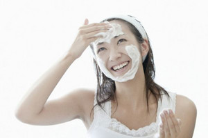 早上用什么洗脸好 你的选择应该不止是水