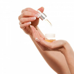甘油和白醋的美容方法 快速学会用天然素材调养肌肤的技巧